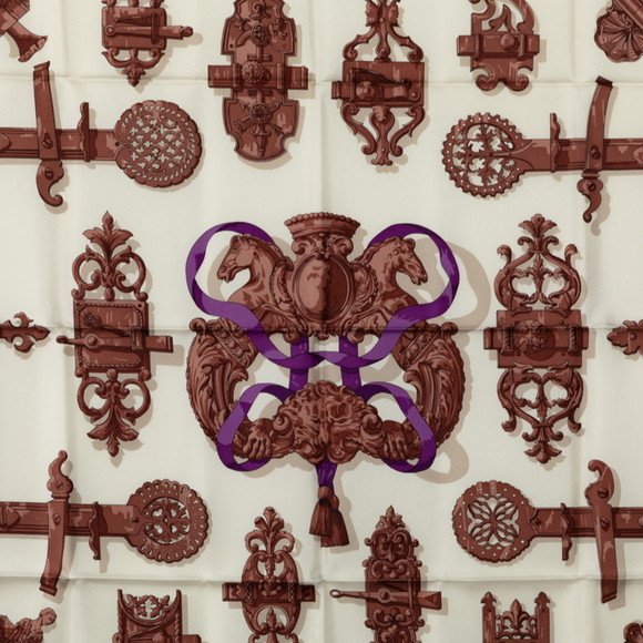 Hermes Carre 90 FERRONNERIE Ironwork Scarf Muffler Pink White Multicolor Silk... - Picture 2 of 5